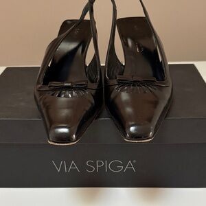 Via Spiga Elegant Black Heels with Bow Detail
